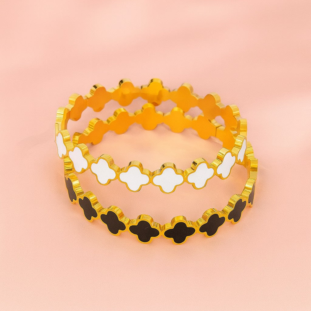 Aurora Clover Bangle