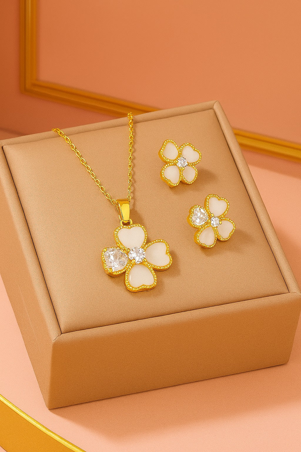 Eternal Bloom Necklace Set