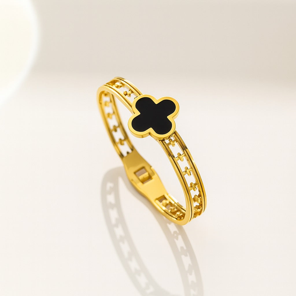 Clover Pop Bracelet